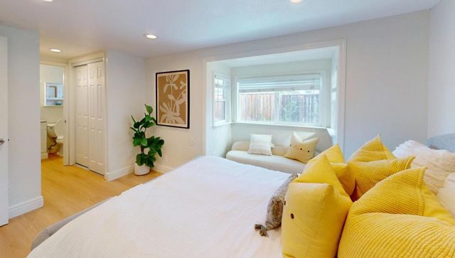 696 Lakehaven Drive, Sunnyvale, CA 94089