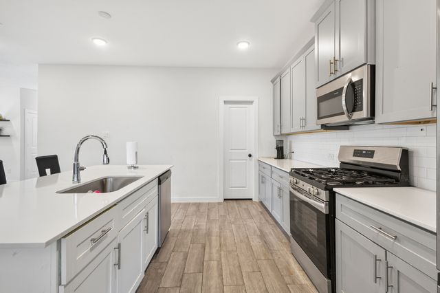 4539 Hogans Alley Drive, Arlington, TX 76001