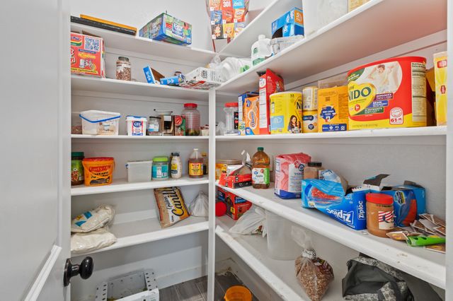 4539 Hogans Alley Drive, Arlington, TX 76001
