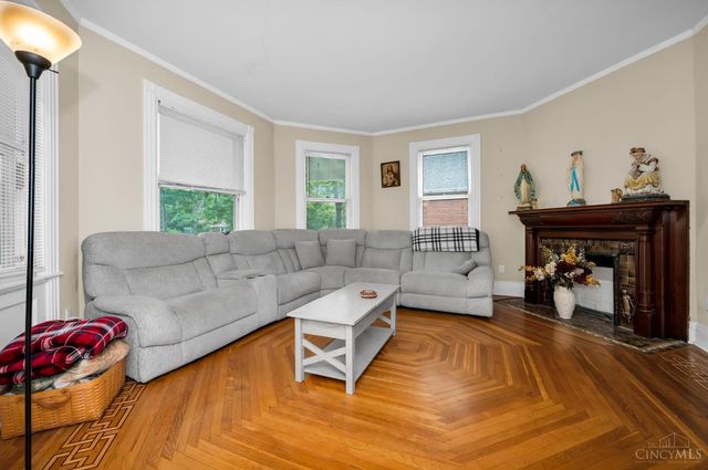3309 Epworth Avenue, Cincinnati, OH 45211