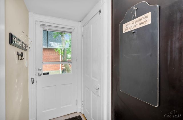 3309 Epworth Avenue, Cincinnati, OH 45211