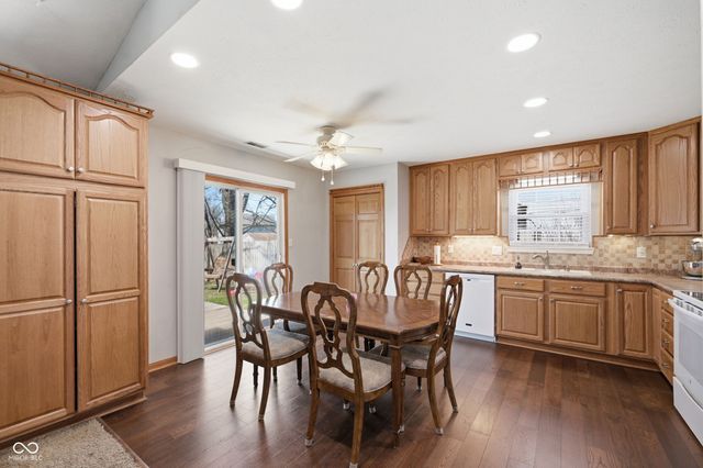 1568 Winding Creek Trail, Brownsburg, IN 46112