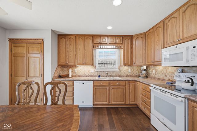 1568 Winding Creek Trail, Brownsburg, IN 46112