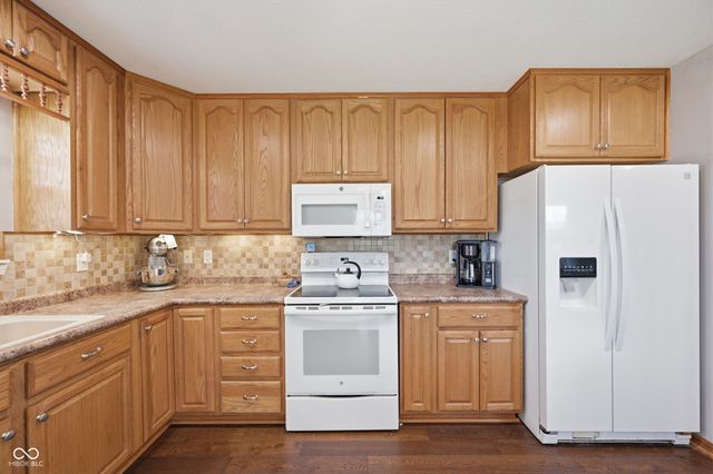 1568 Winding Creek Trail, Brownsburg, IN 46112