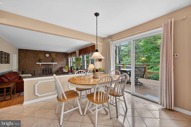 9033 LYKENS LN, Philadelphia, PA 19128