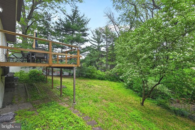 9033 LYKENS LN, Philadelphia, PA 19128