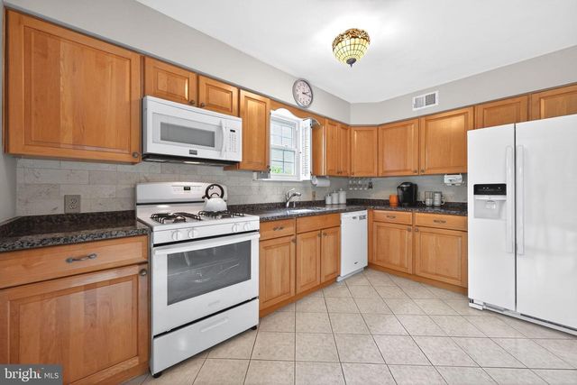 9033 LYKENS LN, Philadelphia, PA 19128