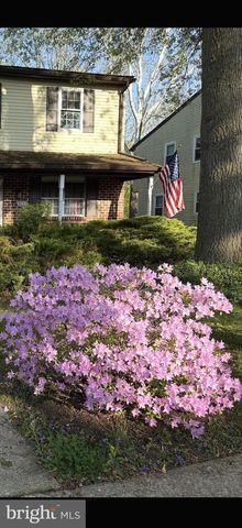 9033 LYKENS LN, Philadelphia, PA 19128