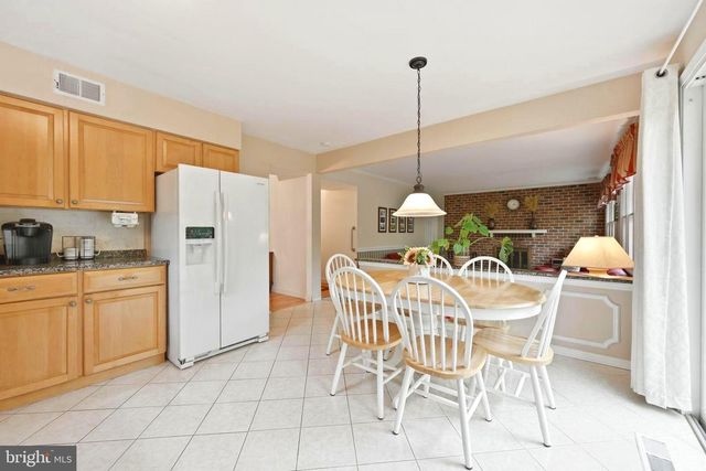 9033 LYKENS LN, Philadelphia, PA 19128