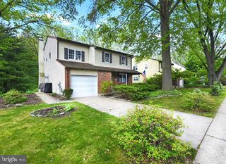 9033 LYKENS LN, Philadelphia, PA 19128