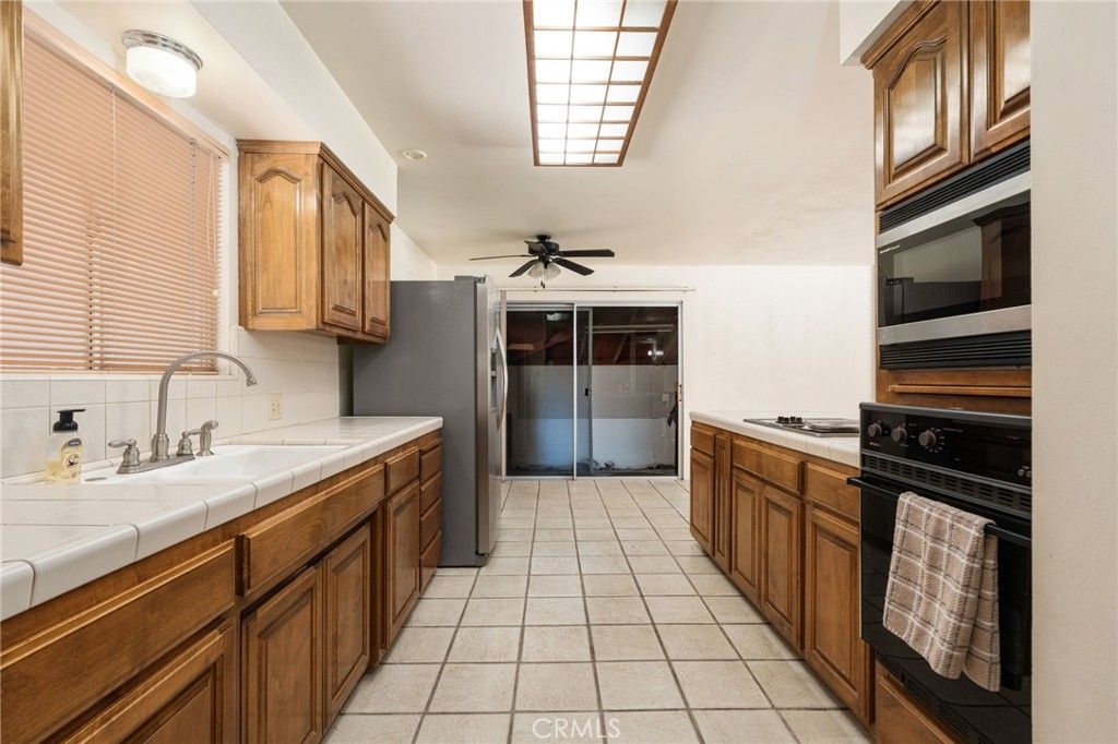 Image 5 of property listing at 467 Brimmer, Merced, CA 95341