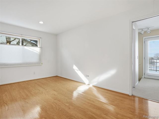 216 Country Club Drive, Saint Clair Shores, MI 48082