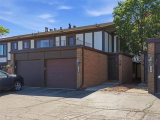 216 Country Club Drive, Saint Clair Shores, MI 48082