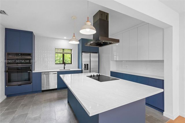 517 Palermo Ave, Coral Gables, FL 33134