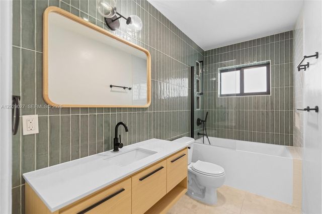 517 Palermo Ave, Coral Gables, FL 33134