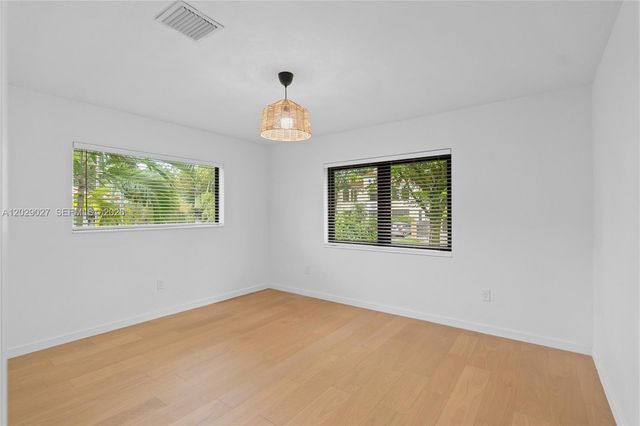 517 Palermo Ave, Coral Gables, FL 33134