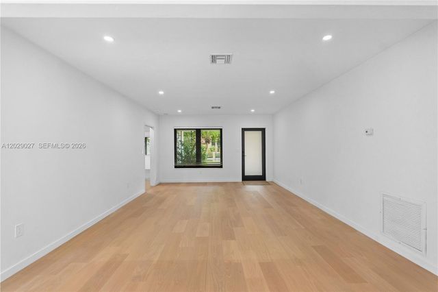 517 Palermo Ave, Coral Gables, FL 33134