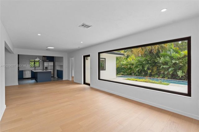 517 Palermo Ave, Coral Gables, FL 33134