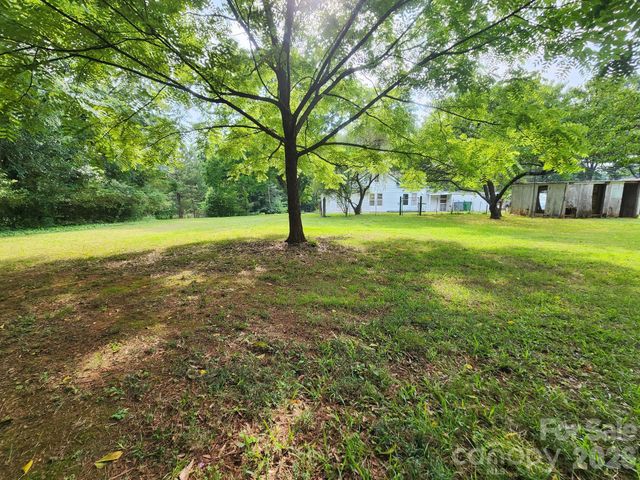 6400 Market Street, Charlotte, NC 28215