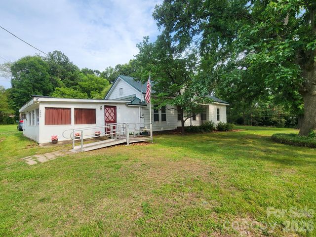 6400 Market Street, Charlotte, NC 28215