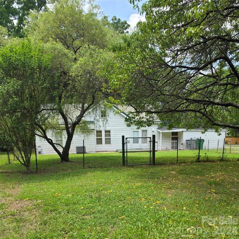 6400 Market Street, Charlotte, NC 28215