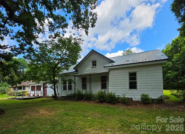 6400 Market Street, Charlotte, NC 28215