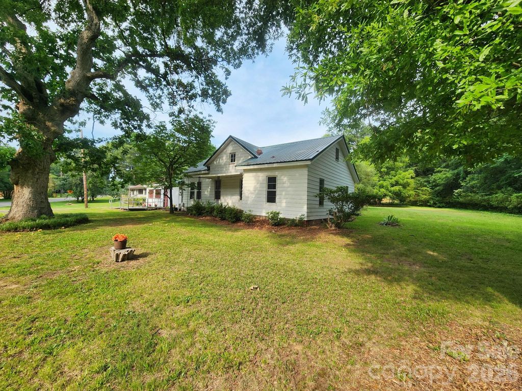 6400 Market Street, Charlotte, NC 28215