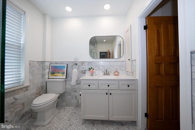 825 N 25TH ST, Philadelphia, PA 19130