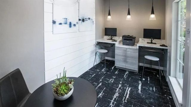 1212 James Jackson Parkway NW, Atlanta, GA 30318