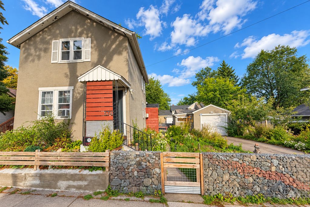 574 Brunson Street, Saint Paul, MN 55130