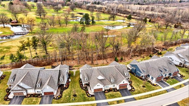 20 Greenpoint Trail, Pittsford, NY 14534