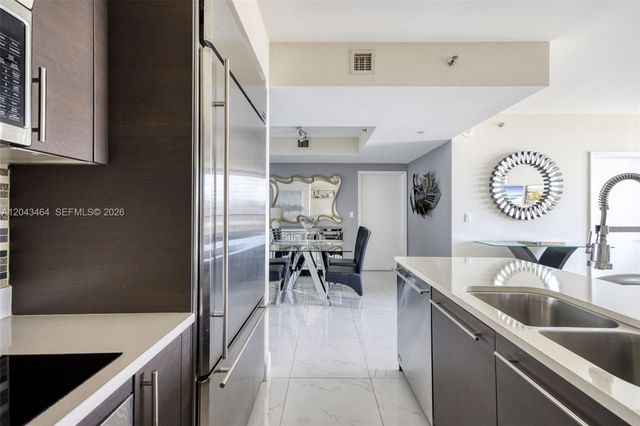 500 Brickell Ave 1400, Miami, FL 33131
