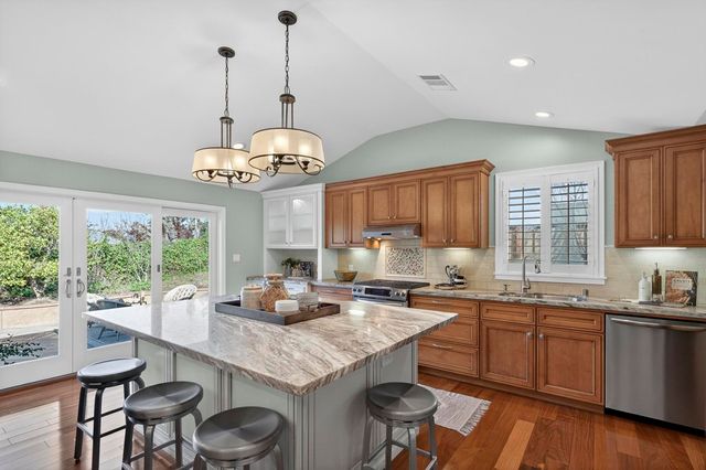 1625 Endriss Dr, Martinez, CA 94553