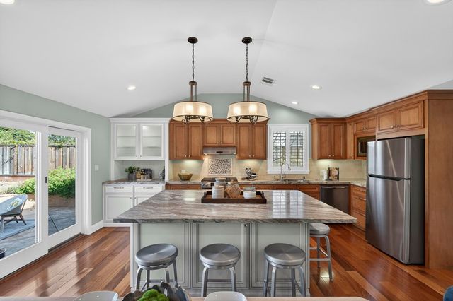 1625 Endriss Dr, Martinez, CA 94553