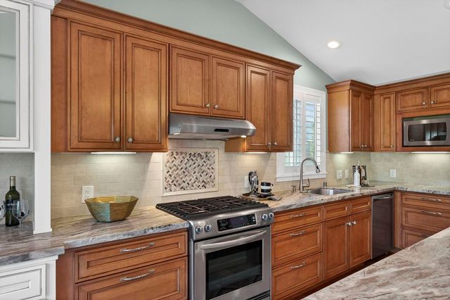 1625 Endriss Dr, Martinez, CA 94553