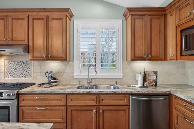 1625 Endriss Dr, Martinez, CA 94553