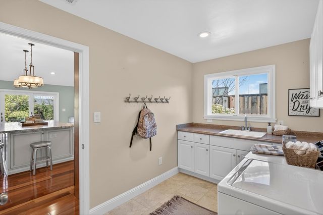 1625 Endriss Dr, Martinez, CA 94553