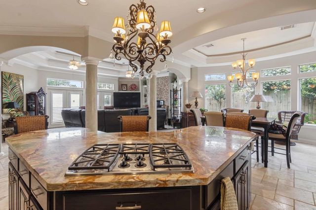 537 Villa Drive, Seabrook, TX 77586