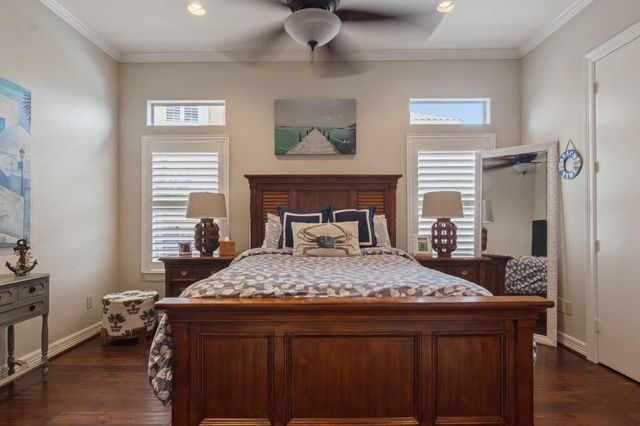 537 Villa Drive, Seabrook, TX 77586