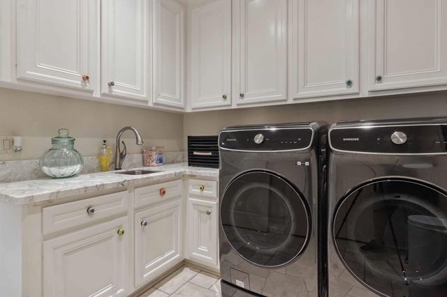 537 Villa Drive, Seabrook, TX 77586