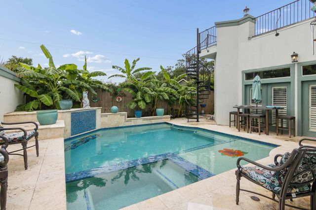 537 Villa Drive, Seabrook, TX 77586