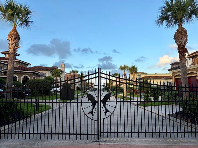 537 Villa Drive, Seabrook, TX 77586