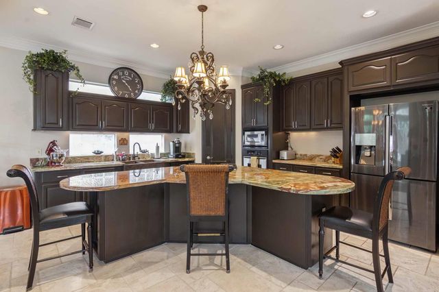 537 Villa Drive, Seabrook, TX 77586