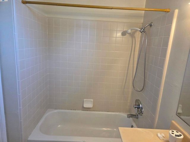 6198 Hancock Ave, San Jose, CA 95123