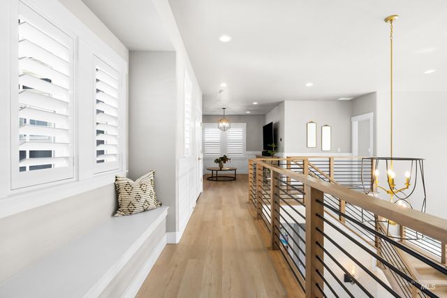 7997 W Suttle Lake Drive, Boise, ID 83714