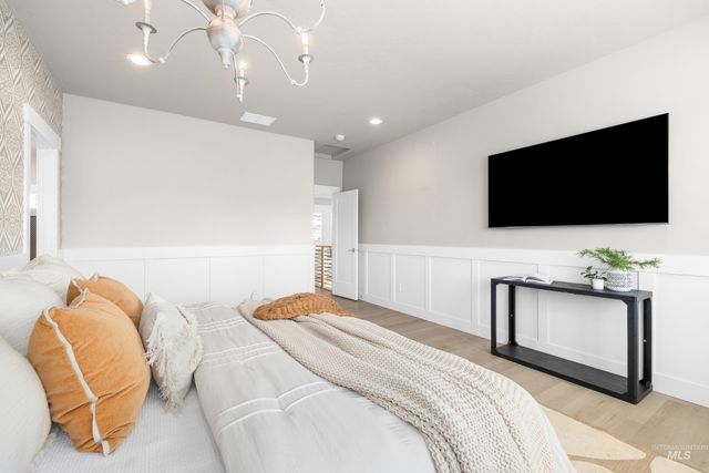 7997 W Suttle Lake Drive, Boise, ID 83714