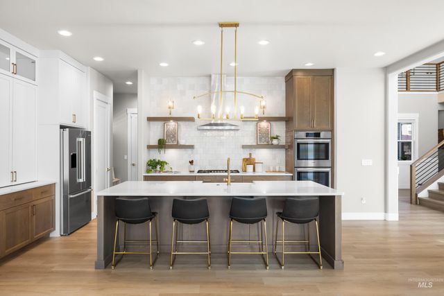 7997 W Suttle Lake Drive, Boise, ID 83714