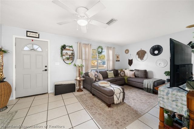 314 Rail Avenue, Sebring, FL 33870