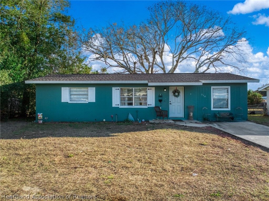 314 Rail Avenue, Sebring, FL 33870