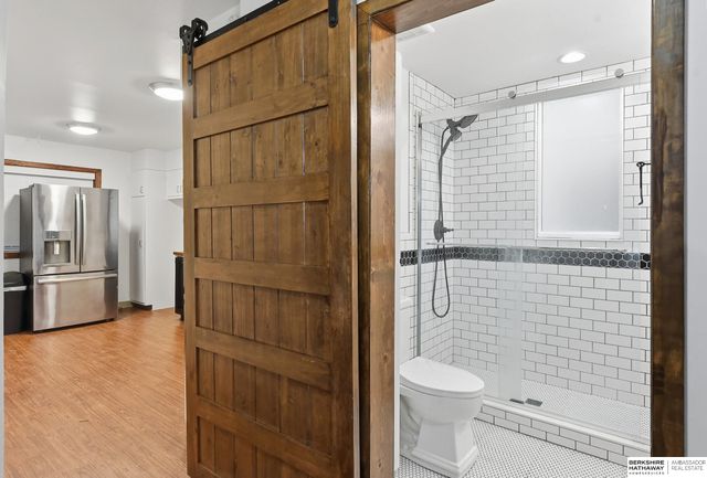 2205 F Street, Omaha, NE 68107